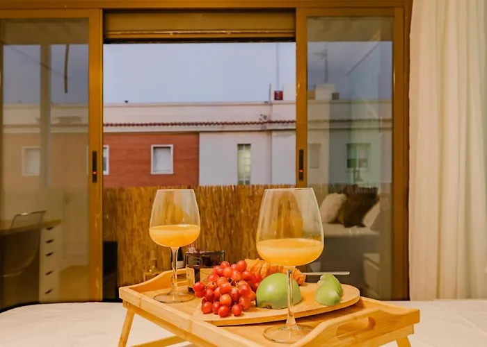Apartamento Cabañal Beachfront , 1 Min To Sea , Ac , Coffee , Balcony , Fastwifi Valencia