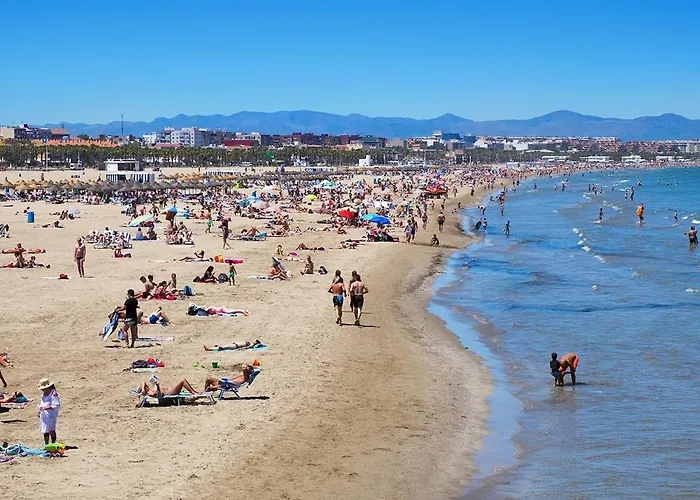 Cabañal Beachfront , 1 Min To Sea , Ac , Coffee , Balcony , Fastwifi * Valencia